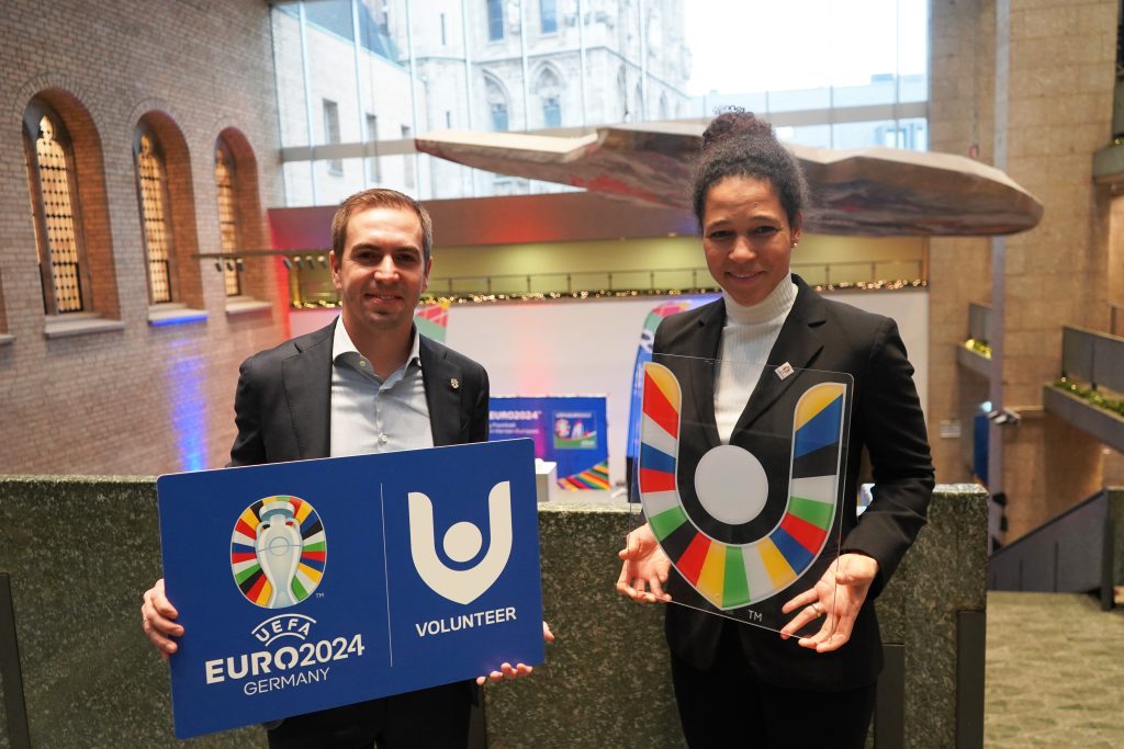Internationaler Tag des Ehrenamtes VolunteerLogo der UEFA EURO 2024