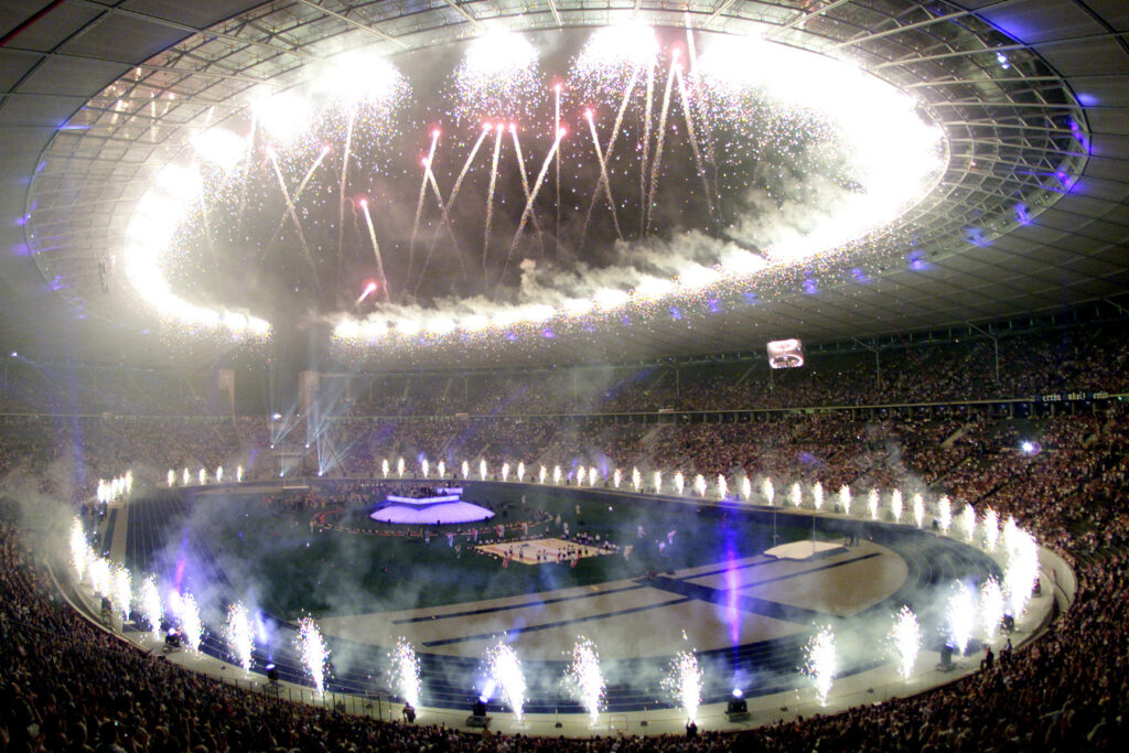 2004